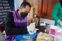 Pemkot Kediri gandeng Loka POM sidak bahan makanan