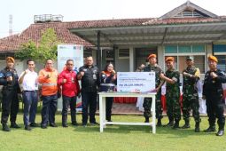 Daop 7 salurkan dana CSR sebesar Rp131 juta di tiga kabupaten