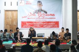 Sambut Bulan Suci, relawan GGN tumpengan massal di Blitar