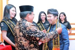 Emil Dardak ajak warga Jatim di Kaltara sebagai penghubung perdagangan