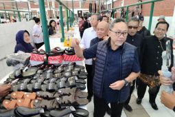 Mendag Zulhas resmikan pasar tematik di Kota Mojokerto