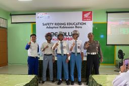 Astra Motor Kalbar - Polresta Pontianak sosialisasi berkendaraan aman