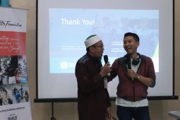 Bank DBS edukasi literasi keuangan kepada pelapak sampah