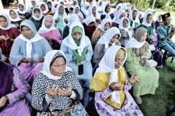 Warga Desa Pananggahan Tapteng antusias belajar ilmu menguburkan jenazah