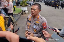 Polda Jabar sita 200 bal pakaian bekas impor dari gudang di Gedebage Bandung