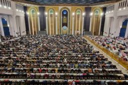 70 persen jamaah di Masjid Al Akbar Surabaya didominasi remaja
