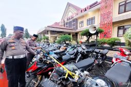 Polres Situbondo tindak tegas 185 pengendara motor knalpot "brong"