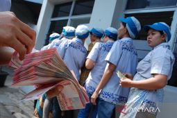 Pemerintah imbau perusahaan bayar THR 2023 selambatnya 18 April