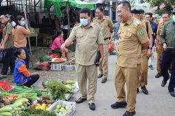 Disperindag Bengkayang sidak pasar memastikan kestabilan stok pangan