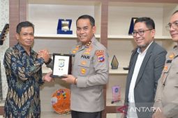 Kalsel kemarin, dari ULM dorong anggota Polda Kalsel studi lanjut hingga 490 nakes tangani stunting