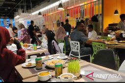 Pengusaha hotel kelola paket wisata buka puasa susur Sungai Barito