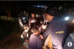 Polisi amankan empat remaja hendak tawuran sarung