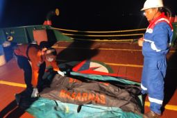 Tim SAR temukan satu korban tewas akibat kebakaran kapal BBM Pertamina