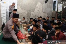 Polresta Bogor mengajak ratusan anak yatim berbuka bersama