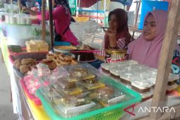Kue madona dan asida jadi favorit menu buka puasa di Ambon