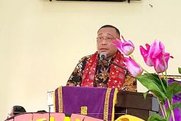 Gubernur Maluku : Perangkat Gereja harus menyatu dengan masyarakat