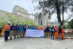 PT Solusi Bangun Andalas beralih gunakan listrik PLN