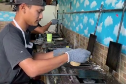 Jelang Idul Fitri, permintaan kerupuk opak gambir Blitar meningkat