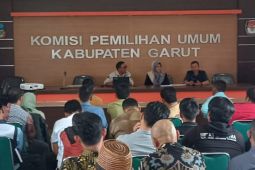 KPU Garut verifikasi kedua cek dukungan 10 bakal calon DPD RI