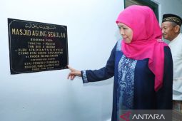 Gubernur Khofifah safari Ramadhan jelajahi masjid legendaris