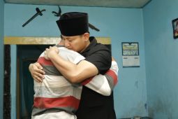 Bupati Mas Ipin sambangi keluarga balita meninggal usai imunisasi di Trenggalek