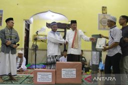Baznas Belitung Timur salurkan santunan anak yatim Rp50 juta