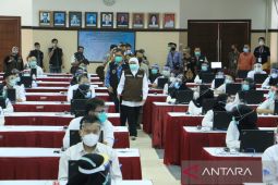 Gubernur Khofifah pastikan seleksi PPPK di Jatim adil dan transparan