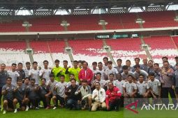 Temui pemain timnas U-20 di GBK, Jokowi minta tak patah semangat