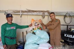 Bantuan benih untuk petani terdampak banjir di Singkawang disalurkan