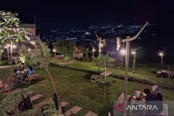 Menikmati view pegunungan dengan nuansa tempo dulu di Serngenge Tegal Wetan