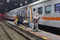 Daop 7 Madiun ajak masyarakat gunakan KA saat mudik dan balik Lebaran 2023