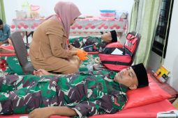 Personel Korem 152/Baabullah sumbangkan darah ke PMI