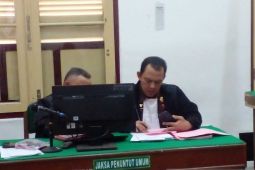 Jaksa tuntut tiga terdakwa  pemilik  998 butir ekstasi 16 tahun penjara