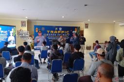 Puluhan pelanggar lalu lintas jalani "Traffic Hypnotherapi" di Polrestabes Surabaya