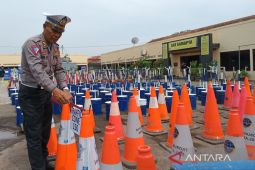 Polresta Cirebon siapkan tolo-tolo untuk dipasang di jalur mudik pantura