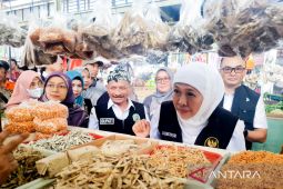 Khofifah pantau harga bahan pokok di pasar Situbondo
