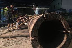 Warga Pontianak  siapkan  meriam karbit sambut Hari Raya