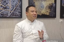 Romo Katedral Surabaya syukuri hari raya keagamaan tahun ini berdekatan