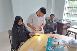 Kemenag Rejang Lebong bantu rekam biometrik calon haji