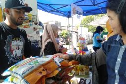 Masyarakat mengaku terbantu harga murah dalam operasi pasar di Pontianak