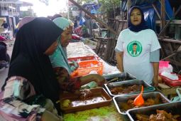 Pasar takjil murah, warga Tuban bantu pemberdayaan UMKM