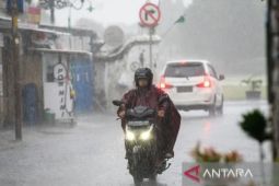 Sebagian wilayah Kalsel diprediksi hujan sedang hingga lebat