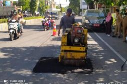 Pemkab Ponorogo perbaiki jalan rusak antisipasi arus mudik