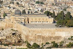 Enam pekan warga Palestina dicegat salat Jumat di Al-Aqsa
