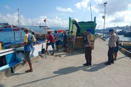 Polairud Polda Maluku ajak masyarakat  jaga keselamatan di jalur laut