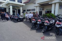 Kejari kembalikan 21 kendaraan bermotor ke Pemkot Bengkulu