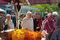 Pemkab Purwakarta gelar operasi pasar murah bersubsidi upaya atasi inflasi