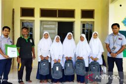 Ratusan Anak Yatim dan Piatu di Provinsi Kepulauan Riau dan Riau Terima Santunan PT Timah Tbk