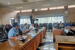 DPRD Kalsel mediasi cari solusi masalah warga Jajangkit Batola