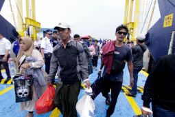 Kemarin, mudik dianjurkan lebih awal sampai Presiden bahas MinyaKita
